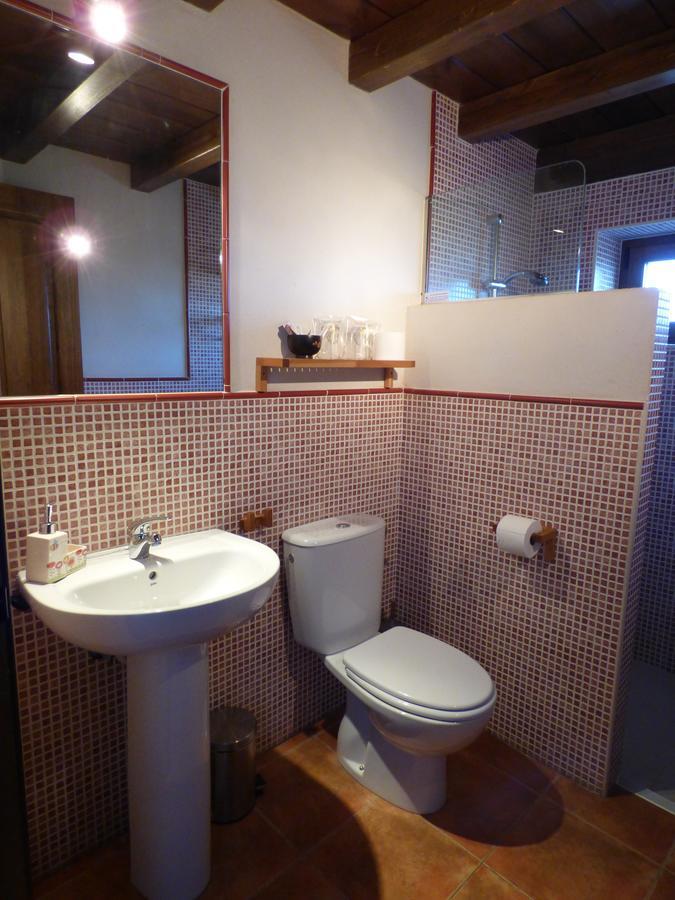 Puentedura Hotel Albergue Bioclimatico Sabinares Del Arlanza חדר תמונה