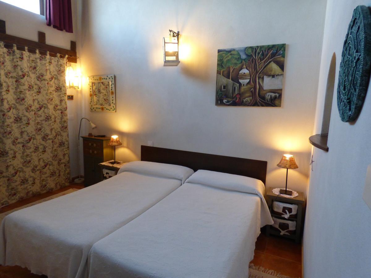 Puentedura Hotel Albergue Bioclimatico Sabinares Del Arlanza חדר תמונה