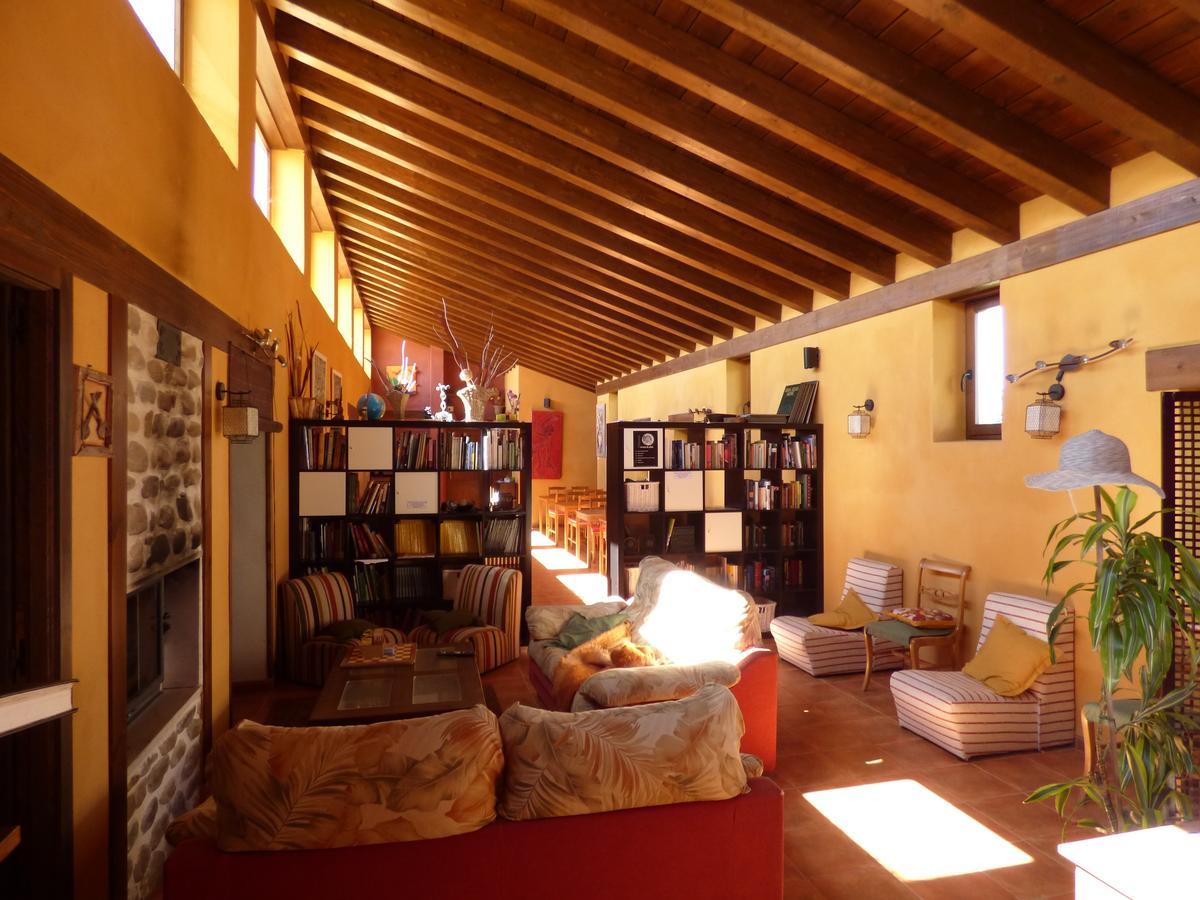 Puentedura Hotel Albergue Bioclimatico Sabinares Del Arlanza מראה חיצוני תמונה